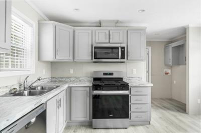 Mobile Home at 17 Valley Stream Mountain Top, PA 18707