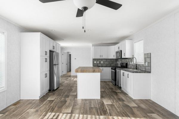 2026 REDMAN NORTHWOOD SW 18 122RENW- 1666H22193  Home