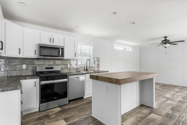 2026 REDMAN NORTHWOOD SW 18 122RENW- 1666H22193  Home