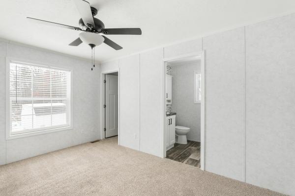 2026 REDMAN NORTHWOOD SW 18 122RENW- 1666H22193  Home