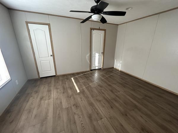 2022 76CEJ16663AH22  Home