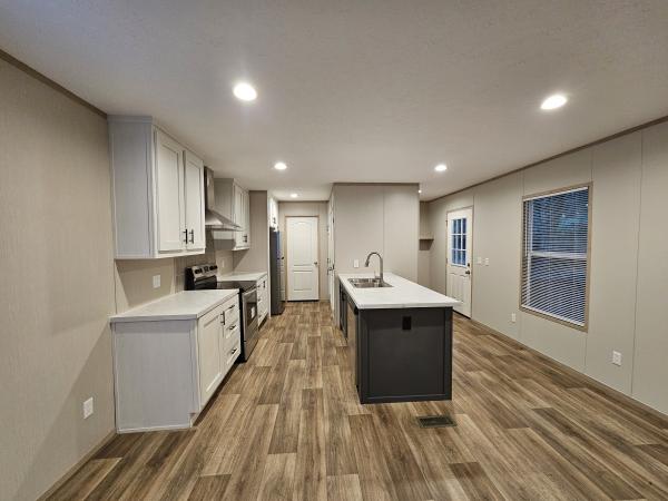 Photo 1 of 2 of home located at 3315 Sylvester Hwy #71 Albany, GA 31705