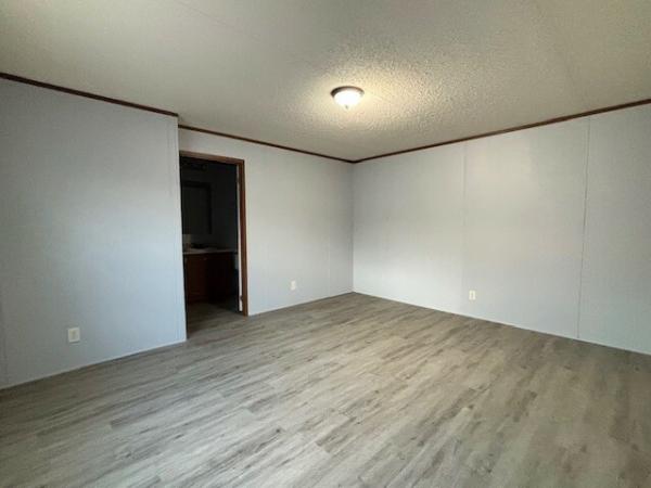 2018 LH168032AF  Home