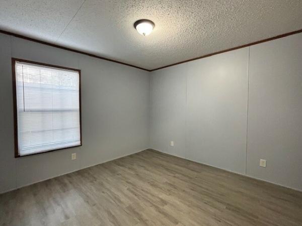 2018 LH168032AF  Home