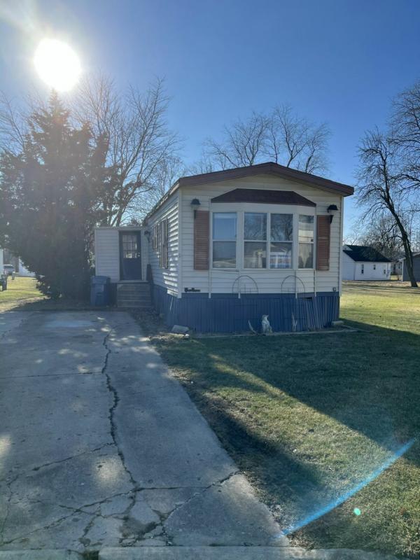 Photo 1 of 1 of home located at 300 East Spencer Site #009 Dwight, IL 60420