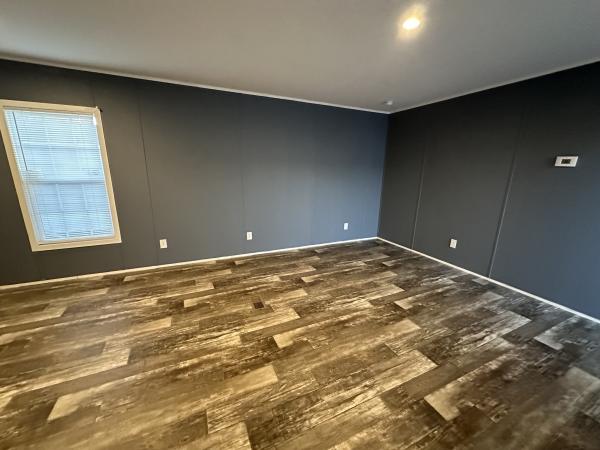 2022 1676210HRN  Home