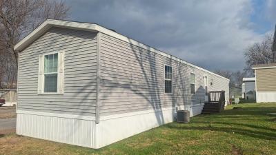 Mobile Home at 2009 Hamburg Pike Trlr 109 Jeffersonville, IN 47130