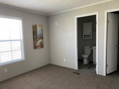 Photo 5 of 7 of home located at 5203 Rhine, #047 Flint, MI 48507