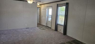 Photo 4 of 12 of home located at 100 Orchid Drive Fenton, MO 63026