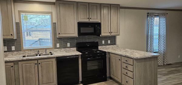 Photo 1 of 2 of home located at 2415 Catalpa St Liberty, MO 64068