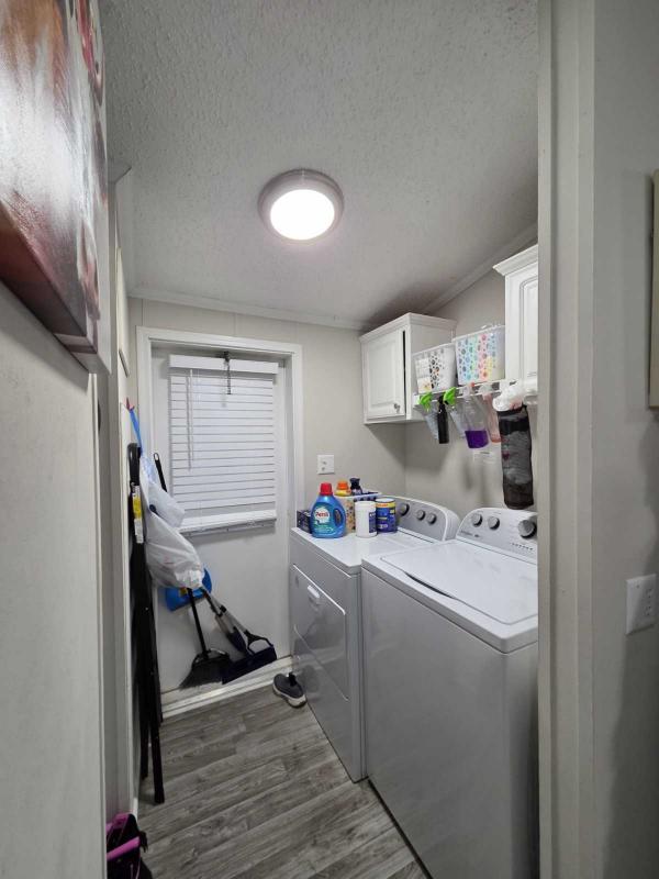 1997 Skyline Manufactured Home