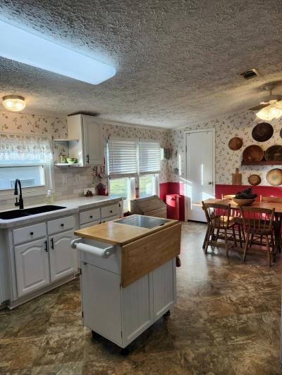 Mobile Home at 5130 Abc Road, Lot 88 Lake Wales, FL 33859