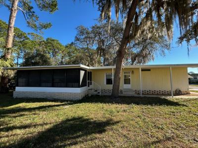 Photo 5 of 23 of home located at 272 Daffodil Drive Fruitland Park, FL 34731