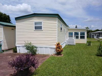 Photo 3 of 6 of home located at 4425 Us 441 S. Lot 52-I Okeechobee, FL 34974