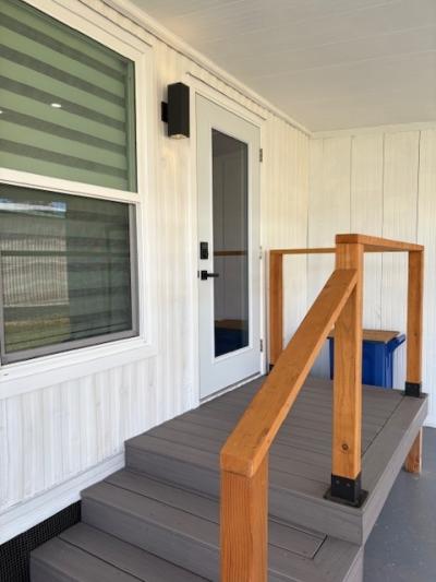 Photo 4 of 51 of home located at 431 Laurelwood Lane Naples, FL 34112