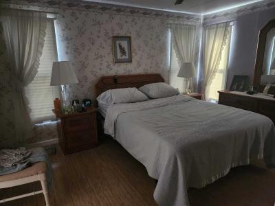 Photo 4 of 7 of home located at 620 57th Ave West, C-24 Bradenton, FL 34207