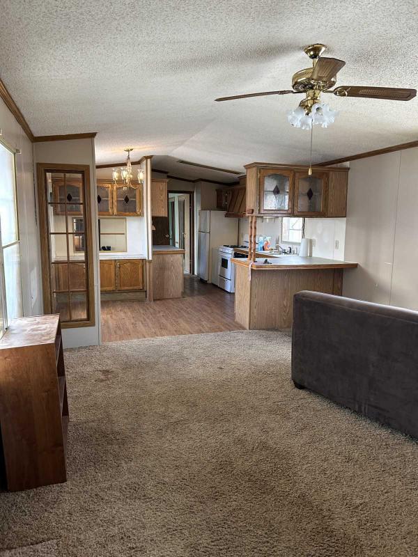 1991 Lincoln Park Manufactured Home