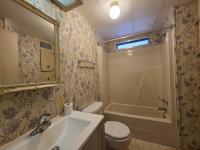 1983 TWIN Manufactured Home