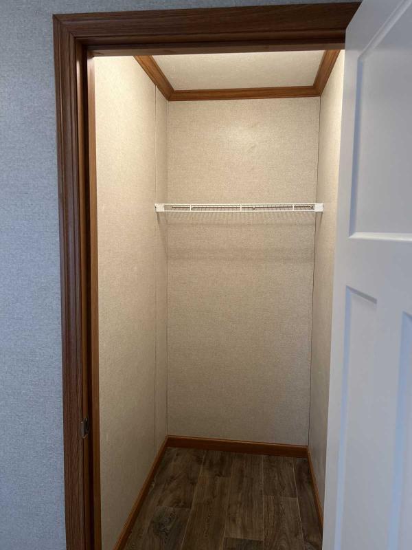 2022 Skyline - Sugar Creek Arlington  Mobile Home