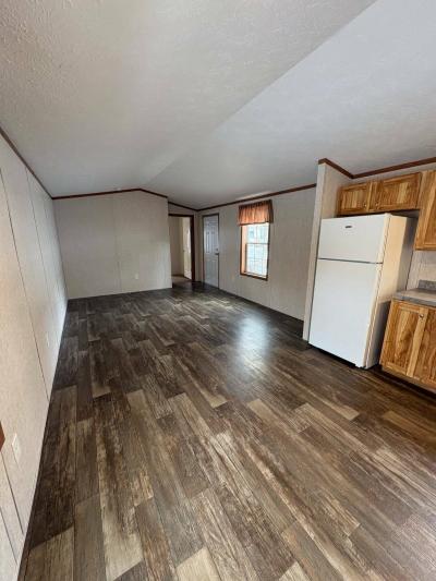 Photo 4 of 5 of home located at 328 W. 53rd St., #18 Anderson, IN 46013