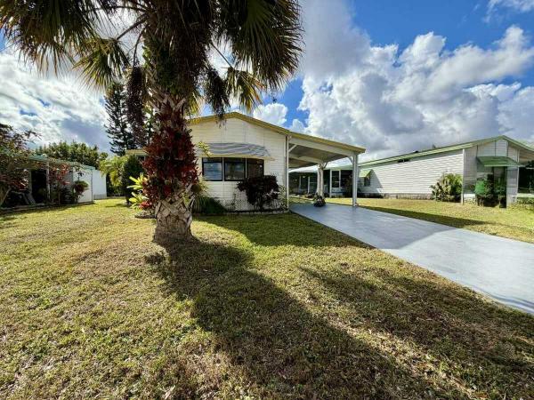 Photo 1 of 2 of home located at 14463 Dalia Avenue Fort Pierce, FL 34951