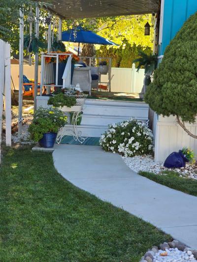 Photo 4 of 25 of home located at 4590 S Foxglove Dr Salt Lake City, UT 84123