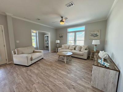 Photo 3 of 21 of home located at 2727 Pier Dr Ruskin, FL 33570