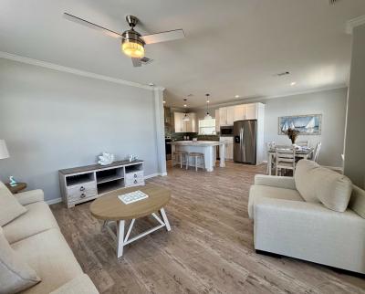 Photo 4 of 21 of home located at 2727 Pier Dr Ruskin, FL 33570