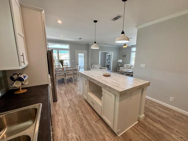 2024 Palm Harbor 340LS28522J(2b/2b) Mobile Home