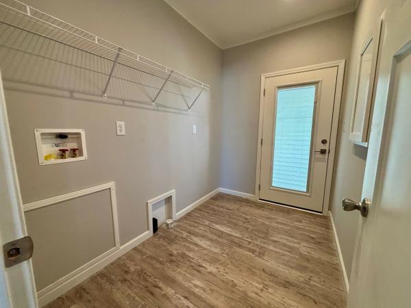 2024 Palm Harbor 340LS28522J(2b/2b) Mobile Home