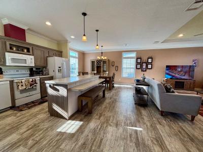 Photo 4 of 26 of home located at 3946 Manatee Club Drive Ruskin, FL 33570