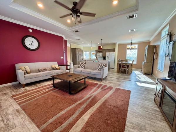 2018 Jacobsen JACFL35277AB Mobile Home