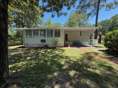 Photo 2 of 20 of home located at 3065 Atlanta Circle Garden City, SC 29576