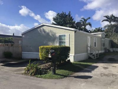 Mobile Home at 34534 SW 187th Ct Homestead, FL 33034
