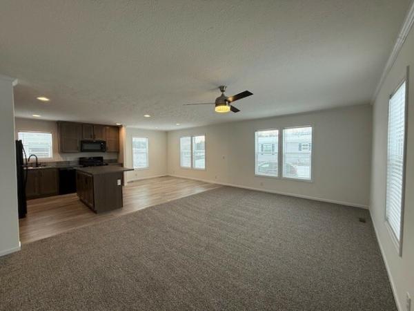 2025 Champion RAPB2848H32160 Mobile Home