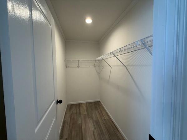 2025 Champion RAPB2848H32160 Mobile Home