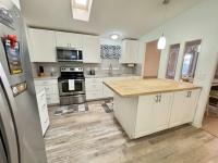 1987 BROO Manufactured Home