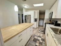 1987 BROO Manufactured Home