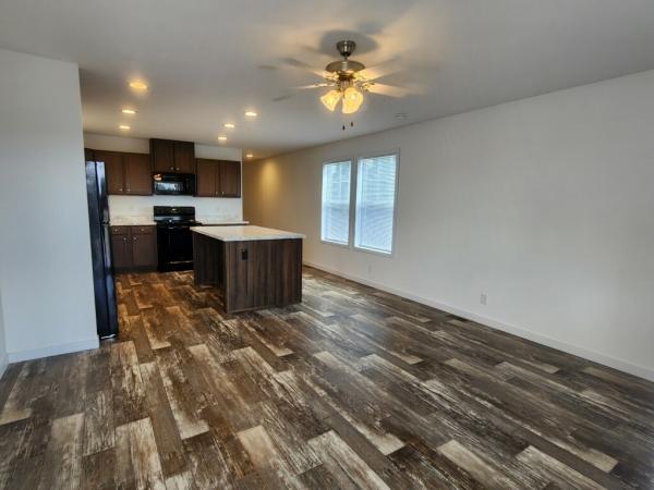 2022 Clayton 81RSH16602AH21 Mobile Home