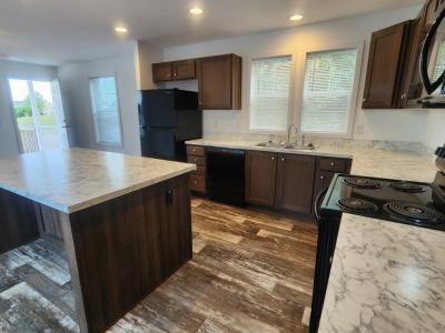 Photo 5 of 12 of home located at 10510 Wood Road Miamisburg, OH 45342