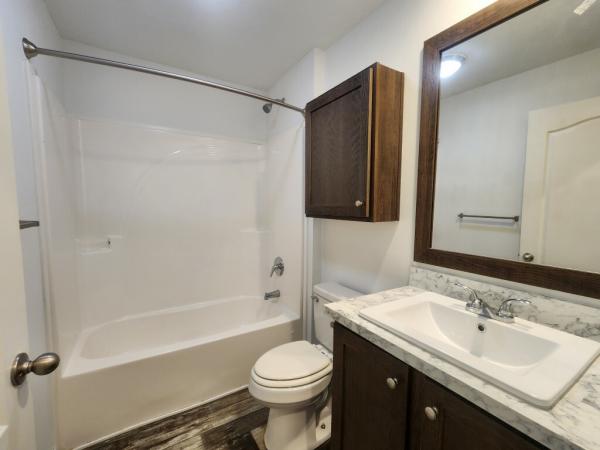 2022 Clayton 81RSH16602AH21 Mobile Home