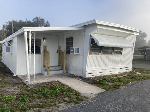 1963 SUNH Mobile Home For Sale