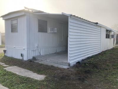 Photo 3 of 13 of home located at 1861 Jb Way Lakeland, FL 33805