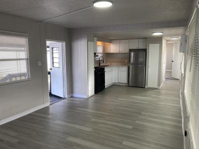 Photo 3 of 9 of home located at 155 Sterling Drive East Lakeland, FL 33815