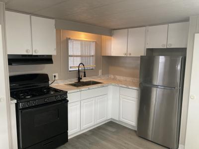 Photo 4 of 9 of home located at 155 Sterling Drive East Lakeland, FL 33815