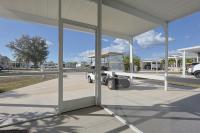 2017 Homes of Merit FL26100PHA102168AB Mobile Home