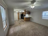 2004 KNT na Mobile Home