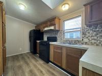 2004 KNT na Mobile Home