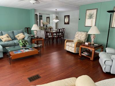 Photo 4 of 14 of home located at 3079 Saralake Blvd. Sarasota, FL 34239