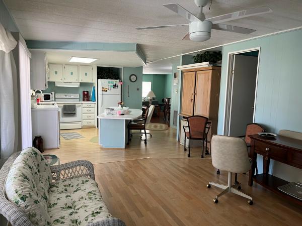 1977 SKYL Double Mobile Home